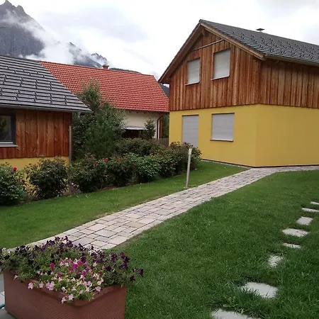 Hébergement de vacances Uorsin *